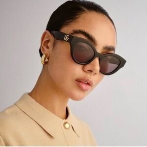 Gucci Cat Eye Black Sunglasses GG0957S ✨